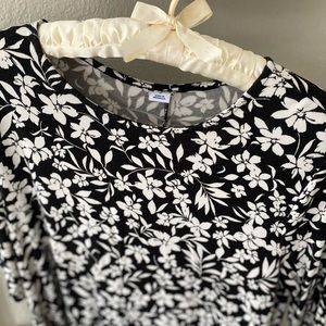 Old Navy Black and White Floral Dress